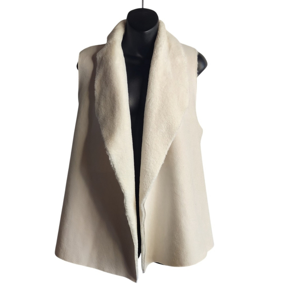 Calvin Klein Jackets & Blazers - Calvin Klein Women's Off White Faux Suede/Fur Knit Open Front Vest Size Large